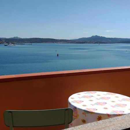 Appartamentino Panoramico...Con Finestra Sul Mare! Ла-Маддалена Экстерьер фото
