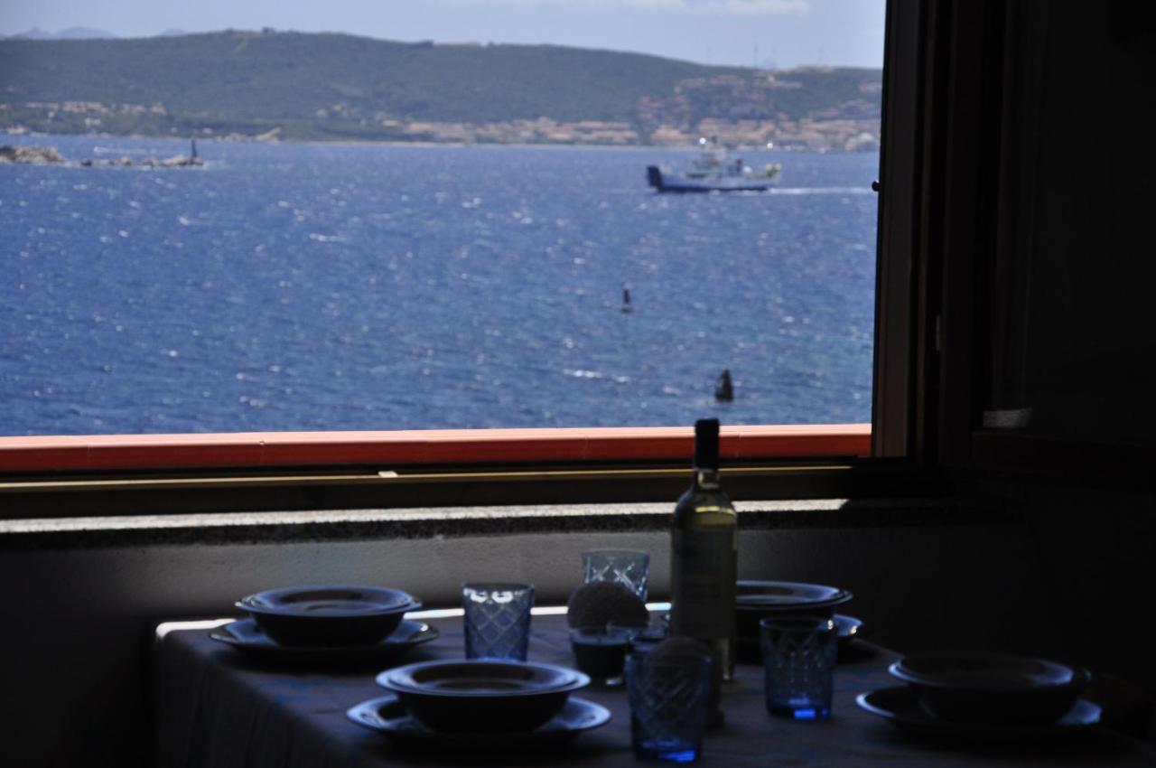 Appartamentino Panoramico...Con Finestra Sul Mare! Ла-Маддалена Экстерьер фото
