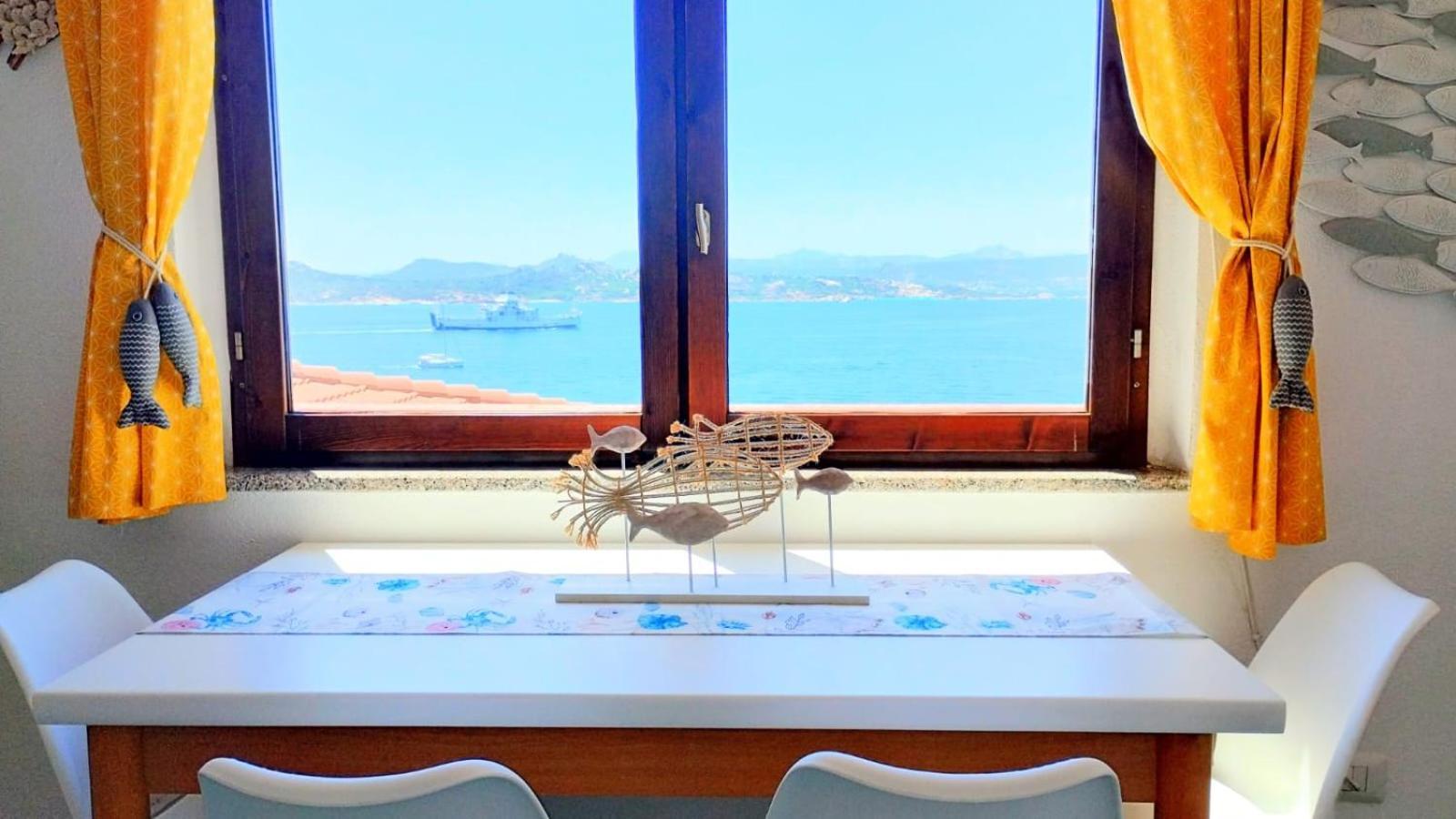Appartamentino Panoramico...Con Finestra Sul Mare! Ла-Маддалена Экстерьер фото